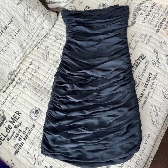 Diane Von Furstenberg Vintage Silk Ruched Dress - Picture 6 of 6